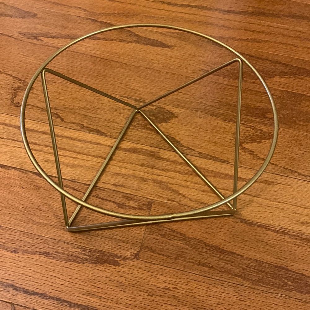 Geometric plant holder/stand and gold tone
